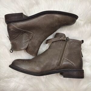 Franco Sarto Women’s Soft‎ Leather Bootie Size 37 (6.5)